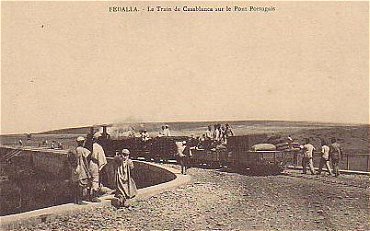 Fedala_le_train_de_Casablanca_sur_le_pont_portugais.jpg